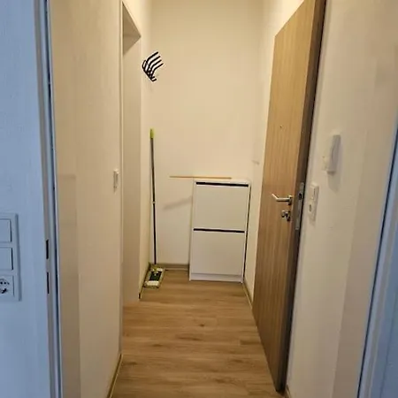 Zimmer In Stadtmitte 아파트